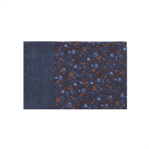 COLCHIDES - ÉCHARPE EN LAINE BLEU, ROUGE ET ORANGE AU MOTIF FLORAL